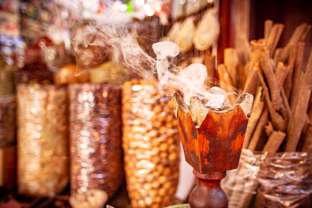 Burning wood chips bathed in stunning oils release smoky incense.